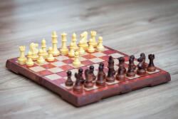  Mágneses sakk-készlet