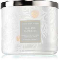 Bath & Body Works Falling Flurries lumânare parfumată 411 g