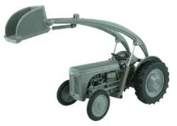 UNIVERSAL HOBBIES Ferguson TEA 20 traktor , homlokrakodóval , UH5247 (UH5247)