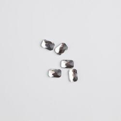 BRILLBIRD Műköröm Formakövek (10 db-os) emerald 4x6mm clear