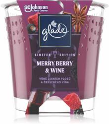 Glade Merry Berry & Wine lumânare parfumată 129 g