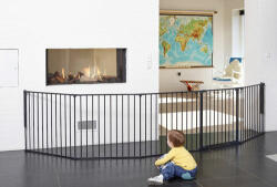 Baby Dan Supreme Olaf XXX baba biztonsági rács 90 - 350 cm fekete