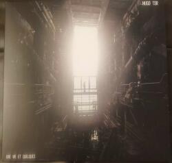 HUGO TSR Une Vie Et Quelques - facethemusic - 8 190 Ft