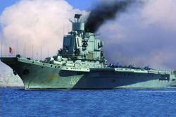 HobbyBoss Soviet Aircraft Carrier Baku 1: 700 (83416)