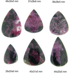  Cabochon din Rubin in Zoisit Natural - Picatura 29-46 x 20-31 x 5-6 mm - 1 Buc