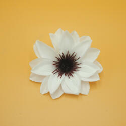  Dália fej - fekete közepű