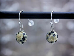 R. M. ékszer Dalmata jáspis lógós drót fülbevaló 8mm (18779RM)