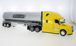Welly Freightliner Cascadia cu cisterna (oil tanker) yellow 57 cm1/43 (20640)