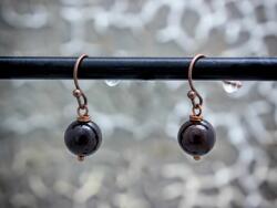 R. M. ékszer Gránát lógós réz drót fülbevaló 8mm (19023RM)