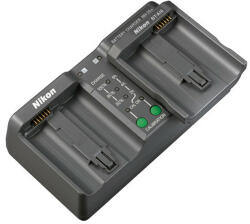 Nikon MH-26A akkumulátortöltő BT-A10 adapterrel (EN-EL18a)