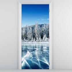 Mivali Fototapet pentru ușă - Lac înghețat și pomii înzăpeziți (D021299D95205)