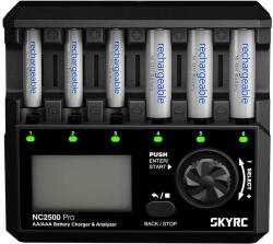 SkyRC NC2500 Pro AA / AAA töltő (SK-100185-01) - okoscucc