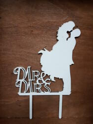  Fa -Tortadísz csókos pár "MR & MRS" fehér 18, 5cm - kosarbolt