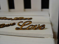  Natúr fa - "Love" felirat 6cm 10db/csomag