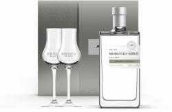 Árpád Pálinka Silver Muskotály Szőlő Pálinka díszdobozban 0, 5L + 2 db Tulipán pálinkáspohár (40%)