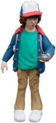 Weta Workshop Statuetă Weta Television: Stranger Things - Dustin the Pathfinder (Mini Epics) (Limited Edition), 14 cm (255003947) Figurina