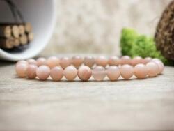 R. M. ékszer Napkő ásvány karkötő (8697-RM-16)