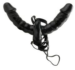 Pipedream Vibrating Double Delight Strap On - sex-shop