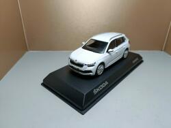iSCALE Skoda Kamiq 2018 Moon White1/43 (23910)
