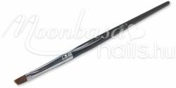 MoonbasaNails Ferde ecset lapos Z031-4 fekete