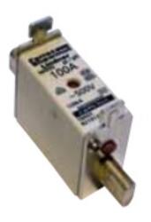 Mersen NH biztosítóbetét NH00 40A gL/gG 500V középső-kioldásjelzéssel NH000GG50V40 MERSEN (N212463H (370640))
