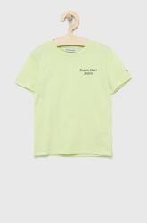 Calvin Klein gyerek pamut póló zöld, nyomott mintás - zöld 116 - answear - 12 990 Ft
