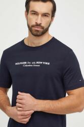 Tommy Hilfiger pamut póló sötétkék, férfi, nyomott mintás - sötétkék M - answear - 12 990 Ft