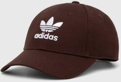 adidas Originals șapcă de baseball din bumbac culoarea maro, cu imprimeu 9BYX-CAU01G_98X