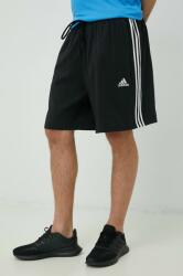 adidas pantaloni scurți de antrenament Essentials Chelsea barbati, culoarea negru PPYX-SZM01T_99X