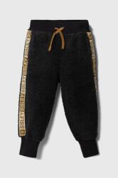 Sisley pantaloni de trening pentru copii culoarea gri, cu imprimeu 9BYX-SPK05H_90X