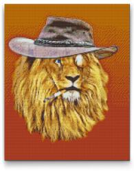  Gyémántszemes festmény - Kalapos oroszlán Méret: 30x40cm, Keretezés: Keret nélkül (csak a vászon), Gyémántok: Kerek