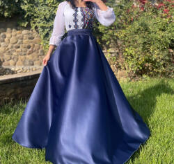 Ie traditionala Rochie cu motive florale eleganta lunga Lavinia 2