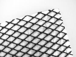 Intermas Vízelvezető geokompozit (1× geotextília) - Interdrain GX 412 - magasság 4 mm; geotextília120 g/m2 - 3, 9×70 m [273 m2]