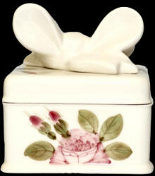 Vanilia Kerámia Romantikus rózsás doboz szögletes, kerámia, kézzel festett-13, 5x13x5x14, 5cm
