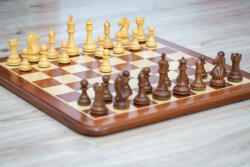 Pure Palisander sakk-készlet