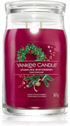 Yankee Candle Sparkling Winterberry lumânare parfumată Signature 567 g
