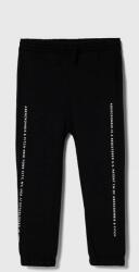 Abercrombie & Fitch pantaloni de trening pentru copii culoarea negru, cu imprimeu 9BYX-SPB05L_99X