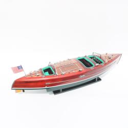 Typhoon motorcsónak makett