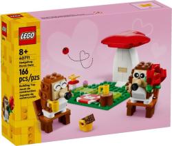 LEGO® Hedgehog Picnic Date (40711) LEGO
