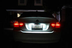 BMW LED-es rendszámtábla világítás E39 E46 E53 E63 E64 E83 E87 E60 E61 E90 E92 E93 E70 E71 E82 E83 E88 E87 E84 E46 COUPE/CABRIO facelift 2004-2006