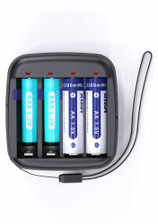 Xtar BC4 négycsatornás 1.5V és 1.2V AA / AAA USB Lithium-Ion Li-Ion Ni-Mh Ni-CD akkumulátor/cella töltő/adapter