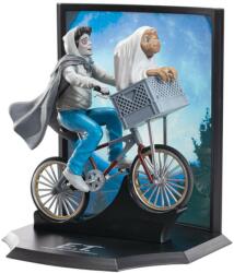 The Noble Collection Figurina E. T. and Elliott Over the Moon, 13 cm (NN1683)