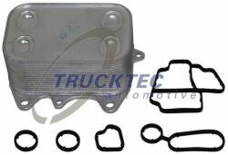 Trucktec Automotive Olajhűtő, motorolaj TRUCKTEC AUTOMOTIVE 07.18. 055