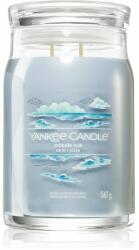 Yankee Candle Ocean Air lumânare parfumată Signature 567 g