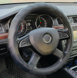 Autolife Műbőr kormányvédő 38cm fekete 2392BK (2392BK) - olaj