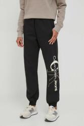 Calvin Klein Jeans pantaloni de trening culoarea negru, cu imprimeu J20J222606 PPYH-SPD04J_99X