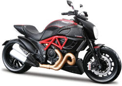 Maisto Ducati Diavel Carbon 1: 12 modellje
