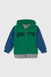 Benetton gyerek melegítőfelső pamutból zöld, nyomott mintás, kapucnis - zöld 98 - answear - 8 990 Ft