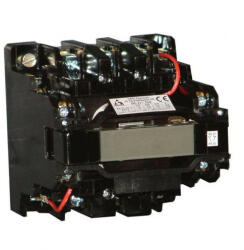 GANZ KK DL2v-22d 3 pólusú mágneskapcsoló, 2 beépített záró és 2 nyitó átlapolt elmozdulású segédérintkezővel, 240V (AC), 22kW (AC-3 400V), 104×104×111mm ( GANZ 200-3851-360-DL ) (200-3851-360-DL)