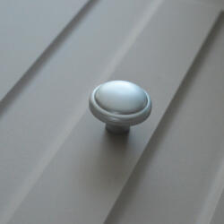 Schwinn 6282_Műanyag bútorgomb, ezüst színű (6282)